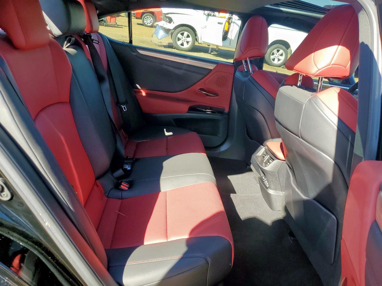 LEXUS ES 350 F SPORT HANDLING