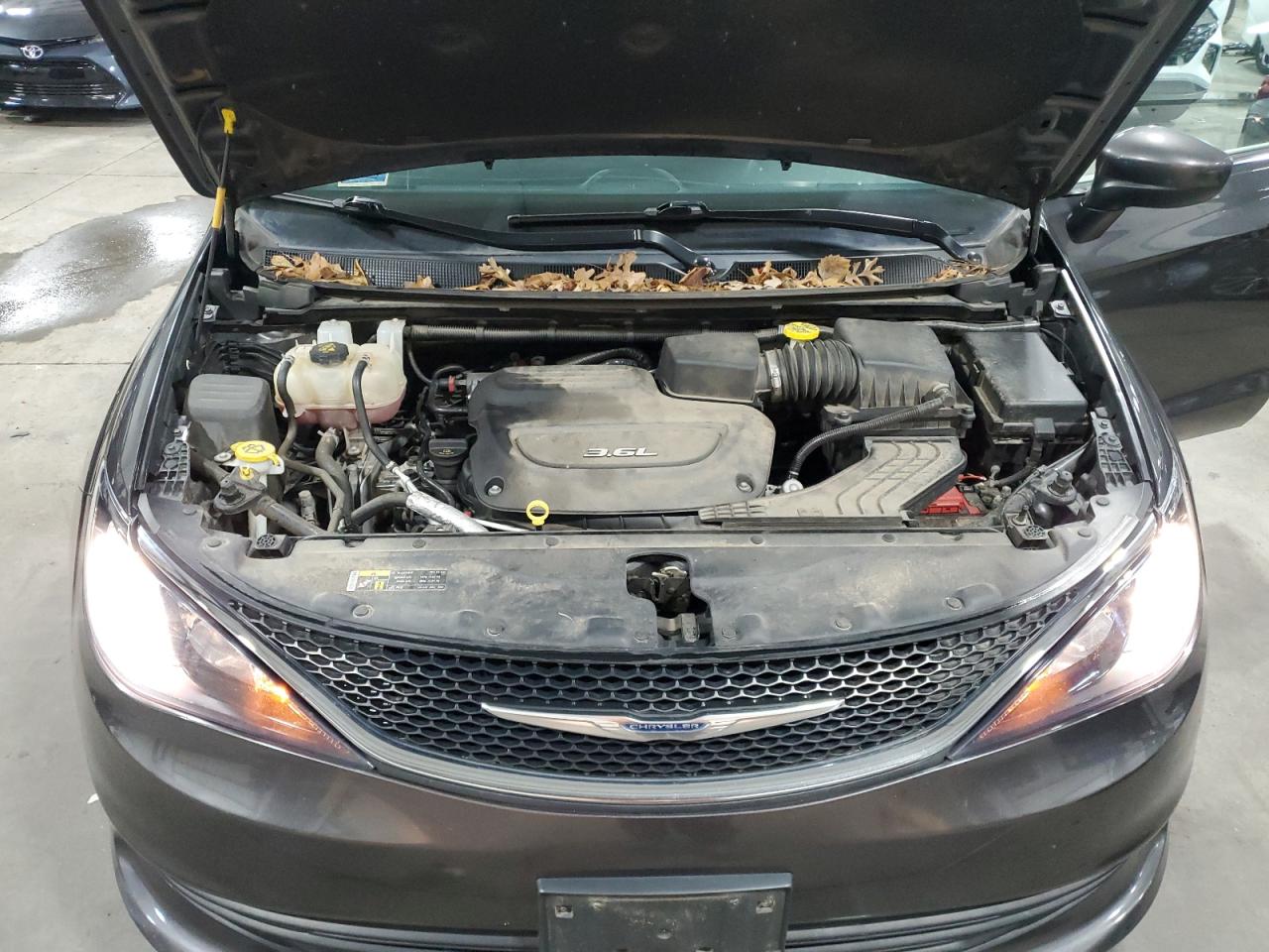 CHRYSLER PACIFICA TOURING