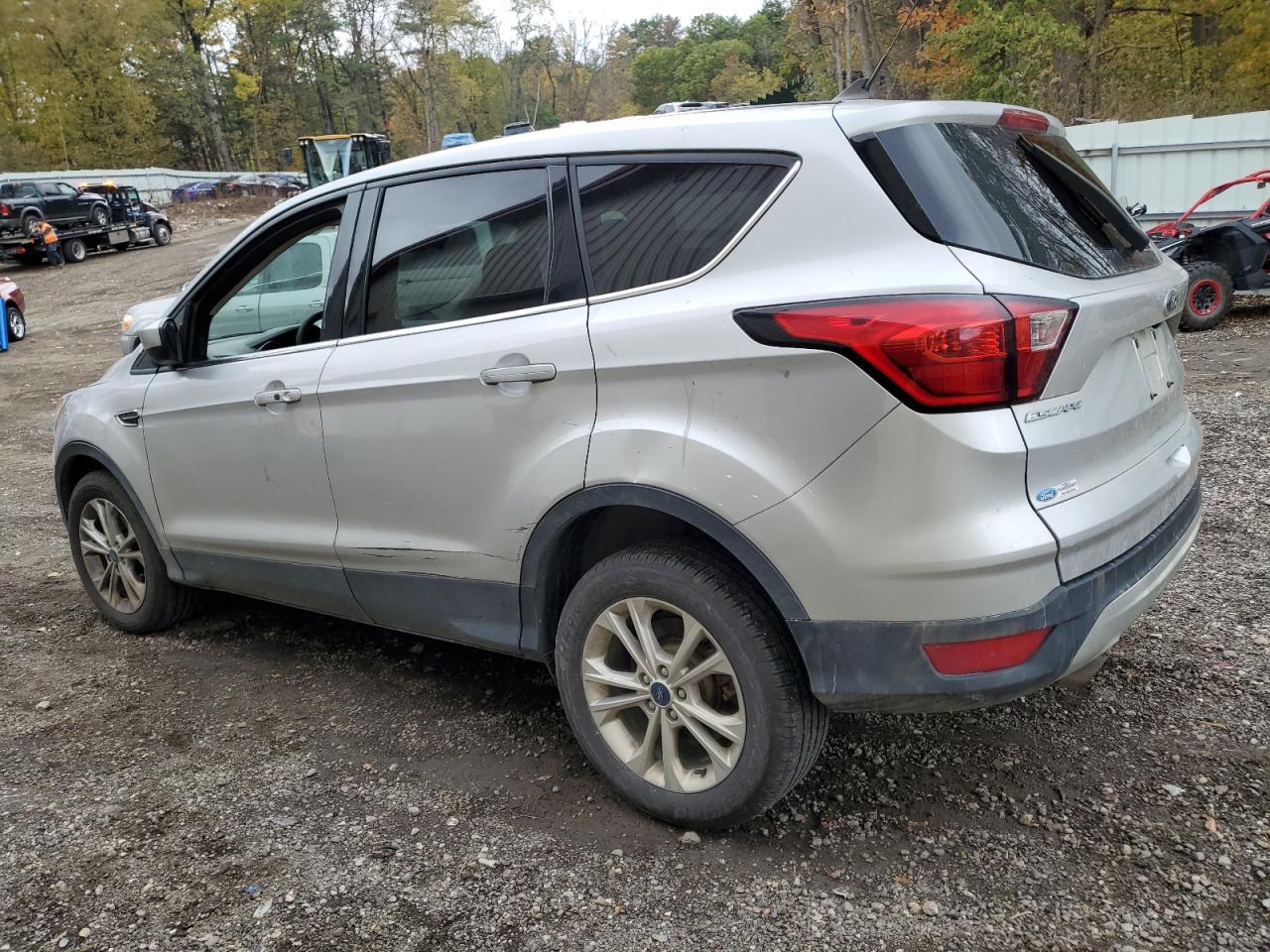 FORD ESCAPE SE
