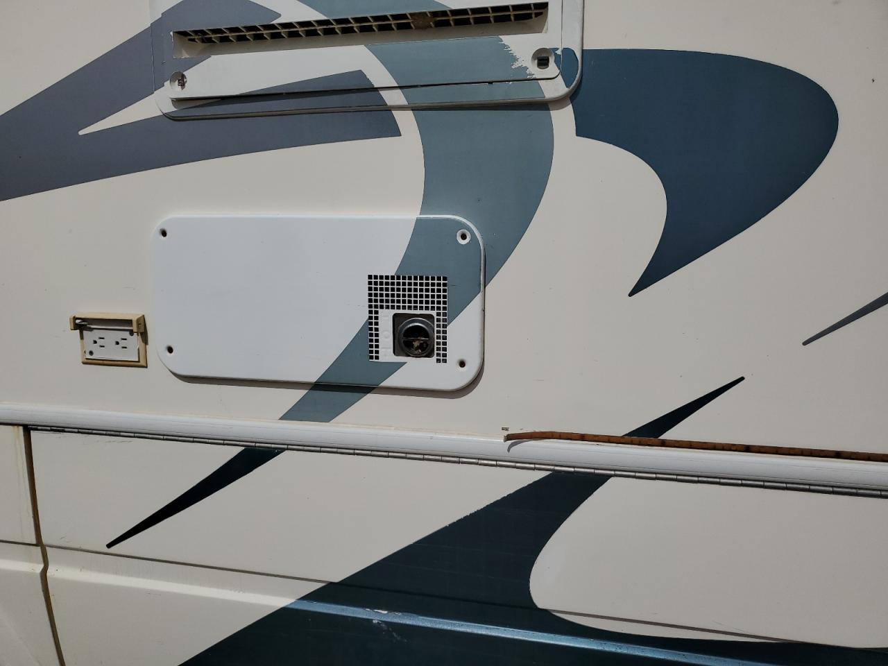 Lot #3279798291 2003 DOLP 5356