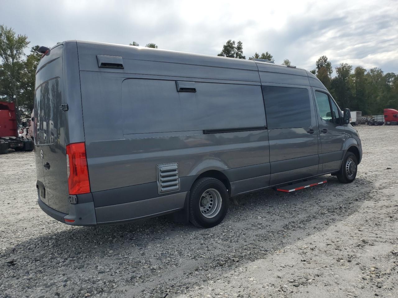 MERCEDES-BENZ SPRINTER 4500