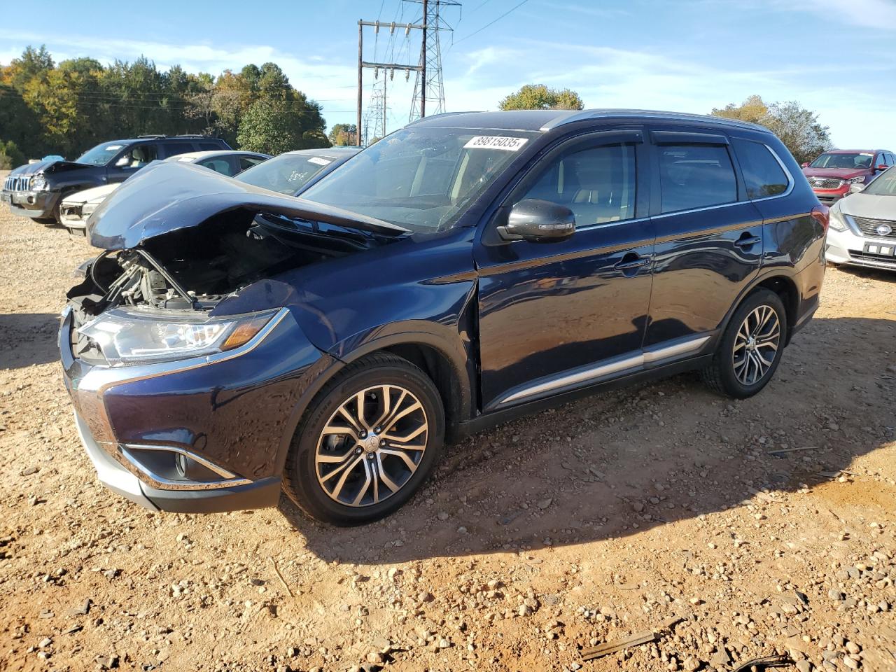 MITSUBISHI OUTLANDER SE
