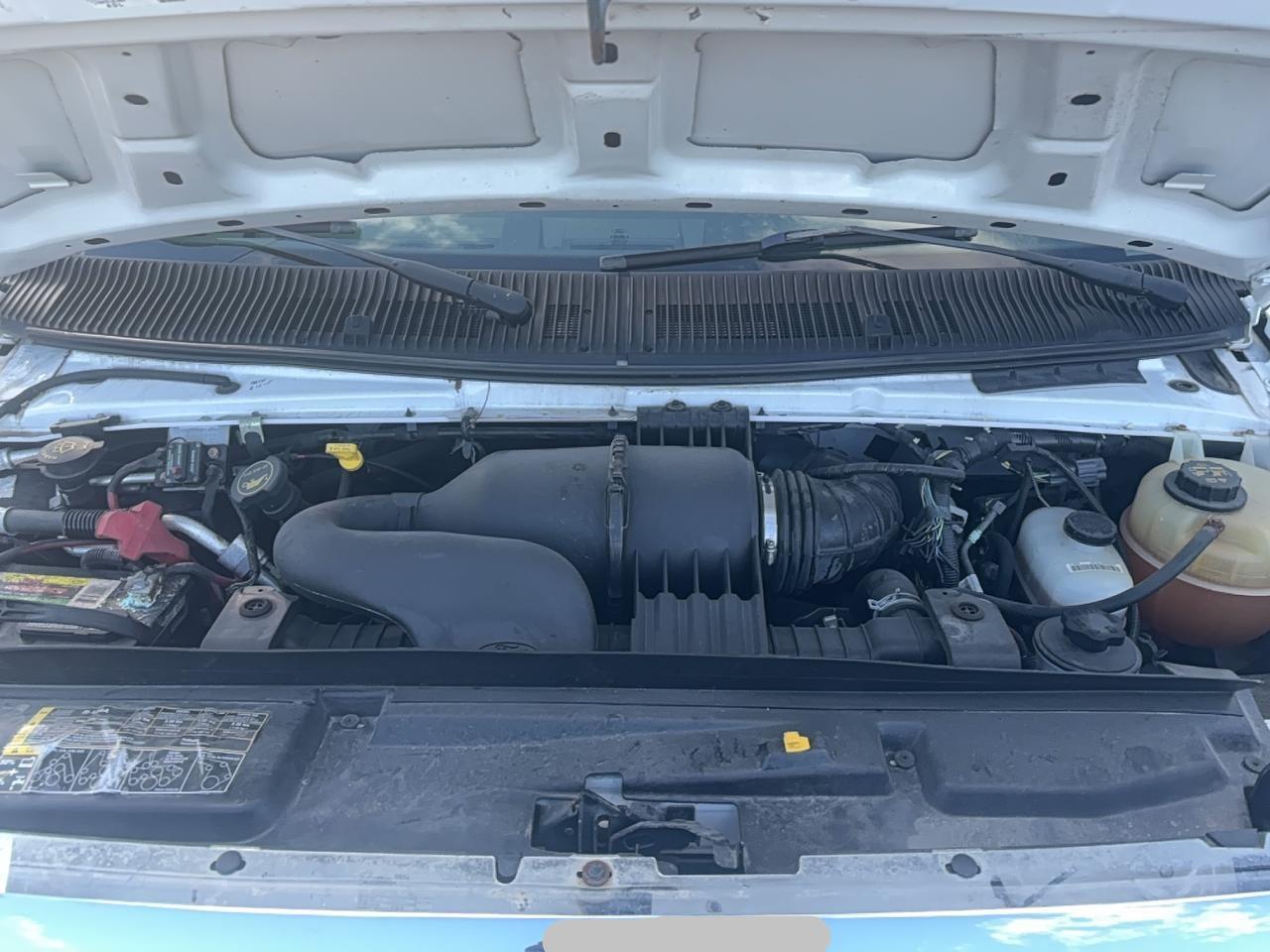 FORD ECONOLINE E450 SUPER DUTY CUTAWAY VAN