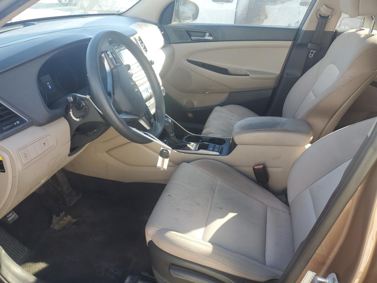 Lot #3302695022 2016 HYUNDAI TUCSON SE