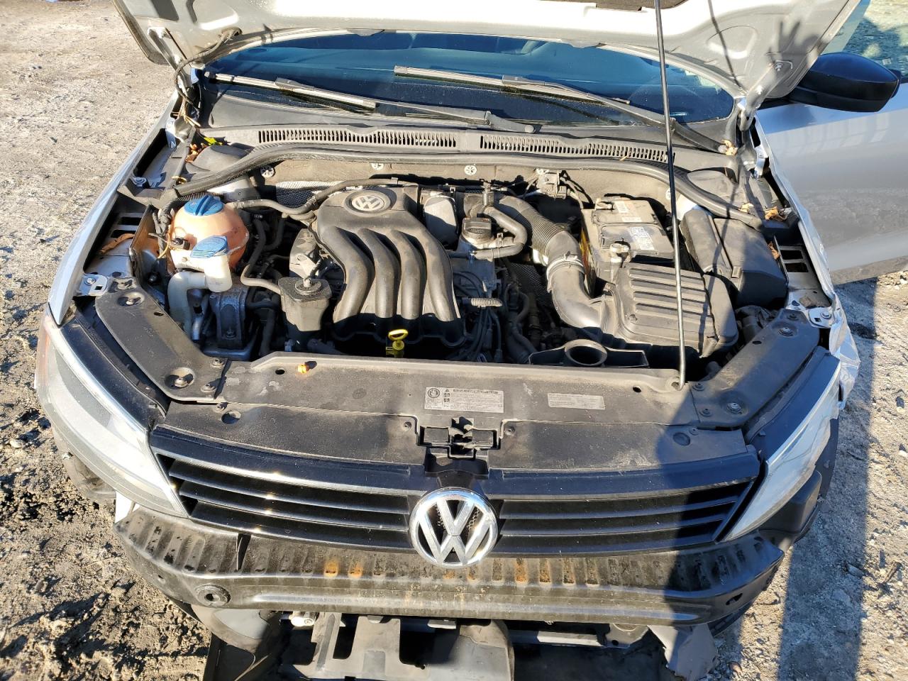 VOLKSWAGEN JETTA BASE
