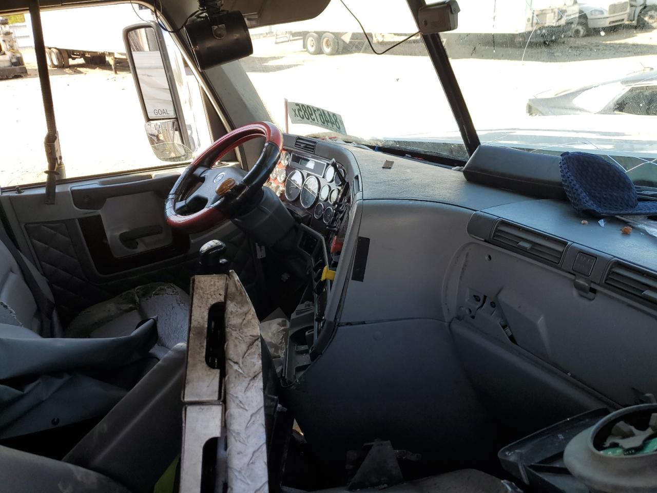 Lot #3297119488 2020 FREIGHTLINER CORONADO