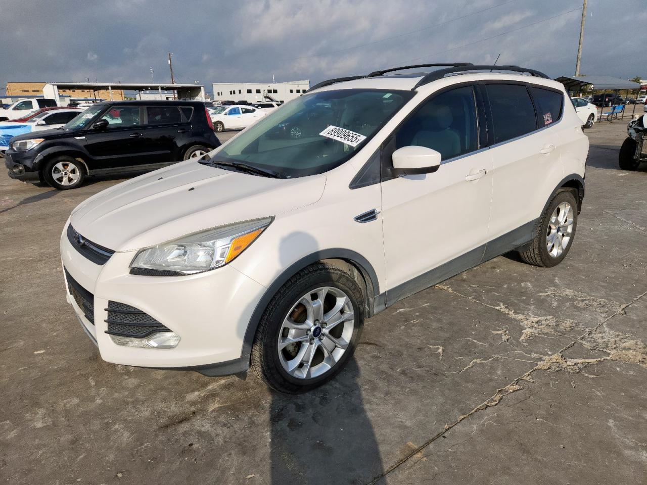 FORD ESCAPE SE