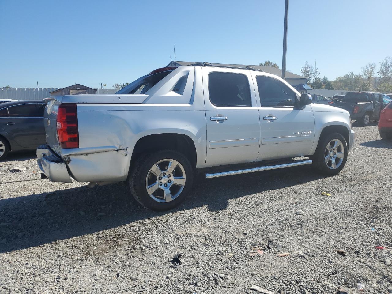 CHEVROLET AVALANCHE LS