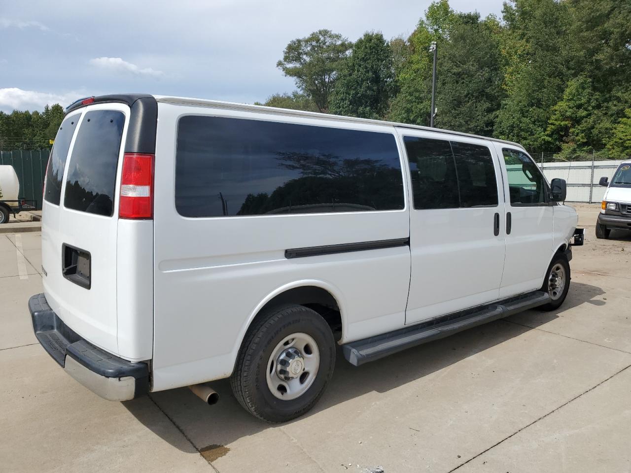 CHEVROLET EXPRESS LT