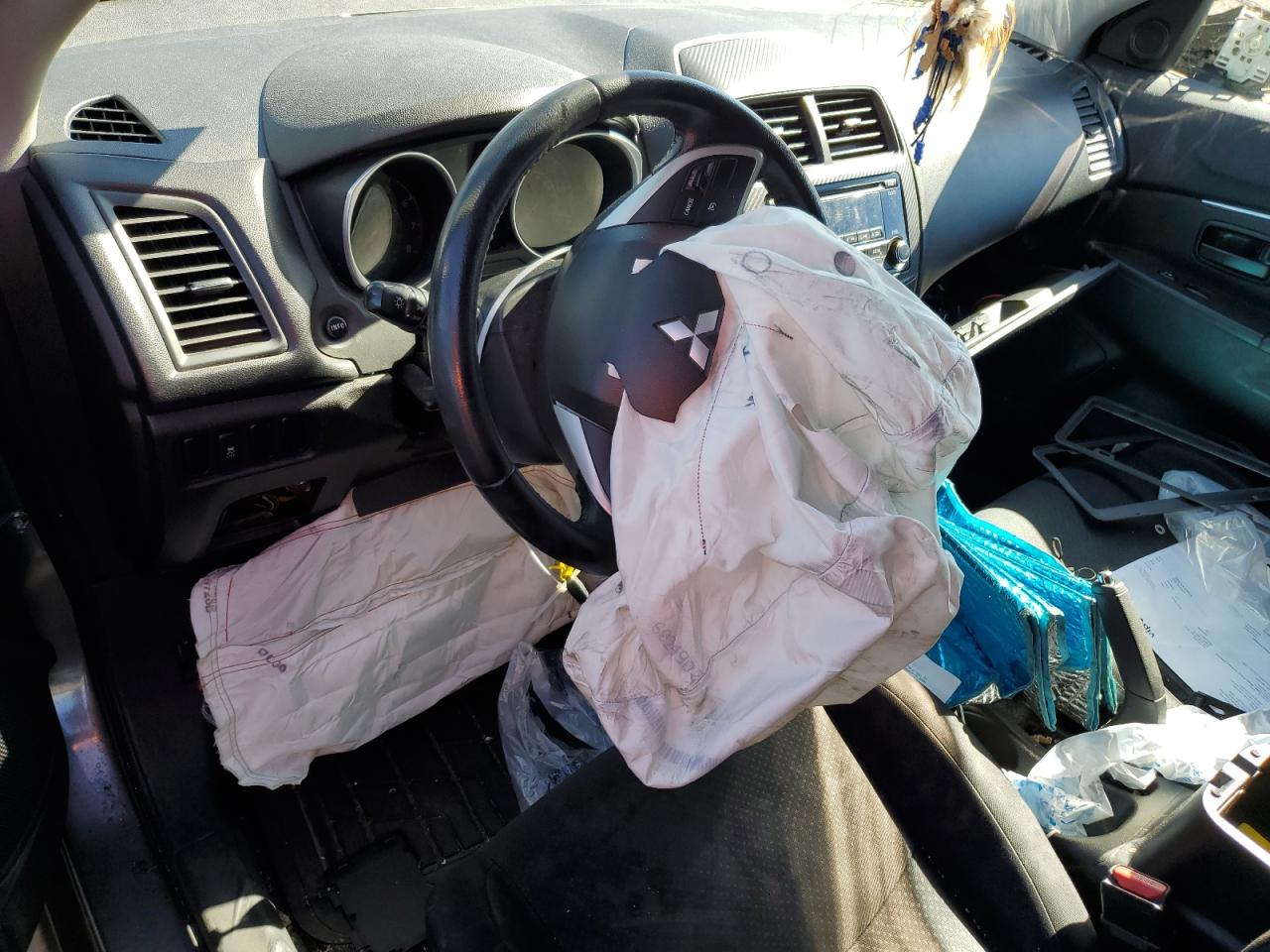 MITSUBISHI OUTLANDER ES