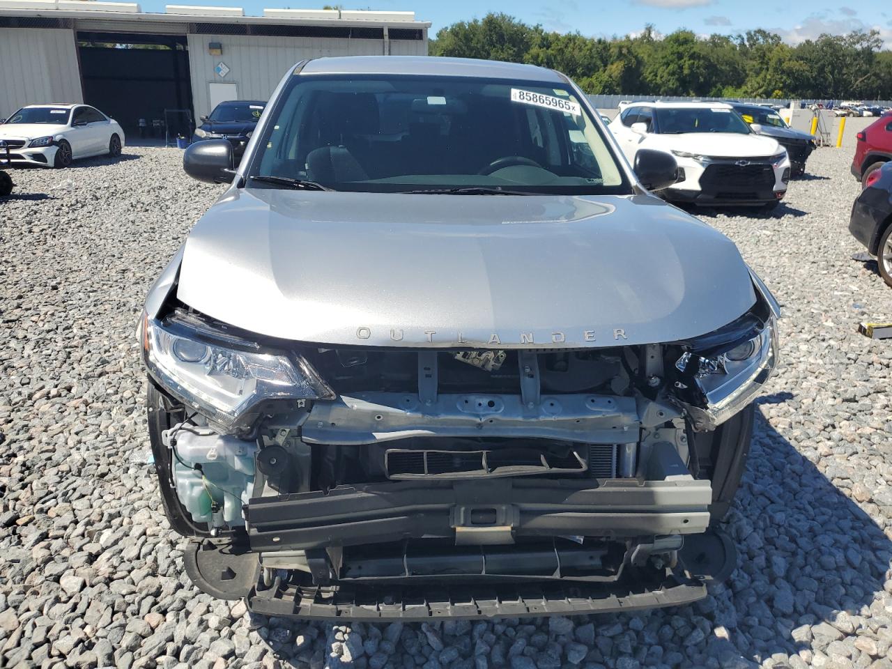 MITSUBISHI OUTLANDER ES