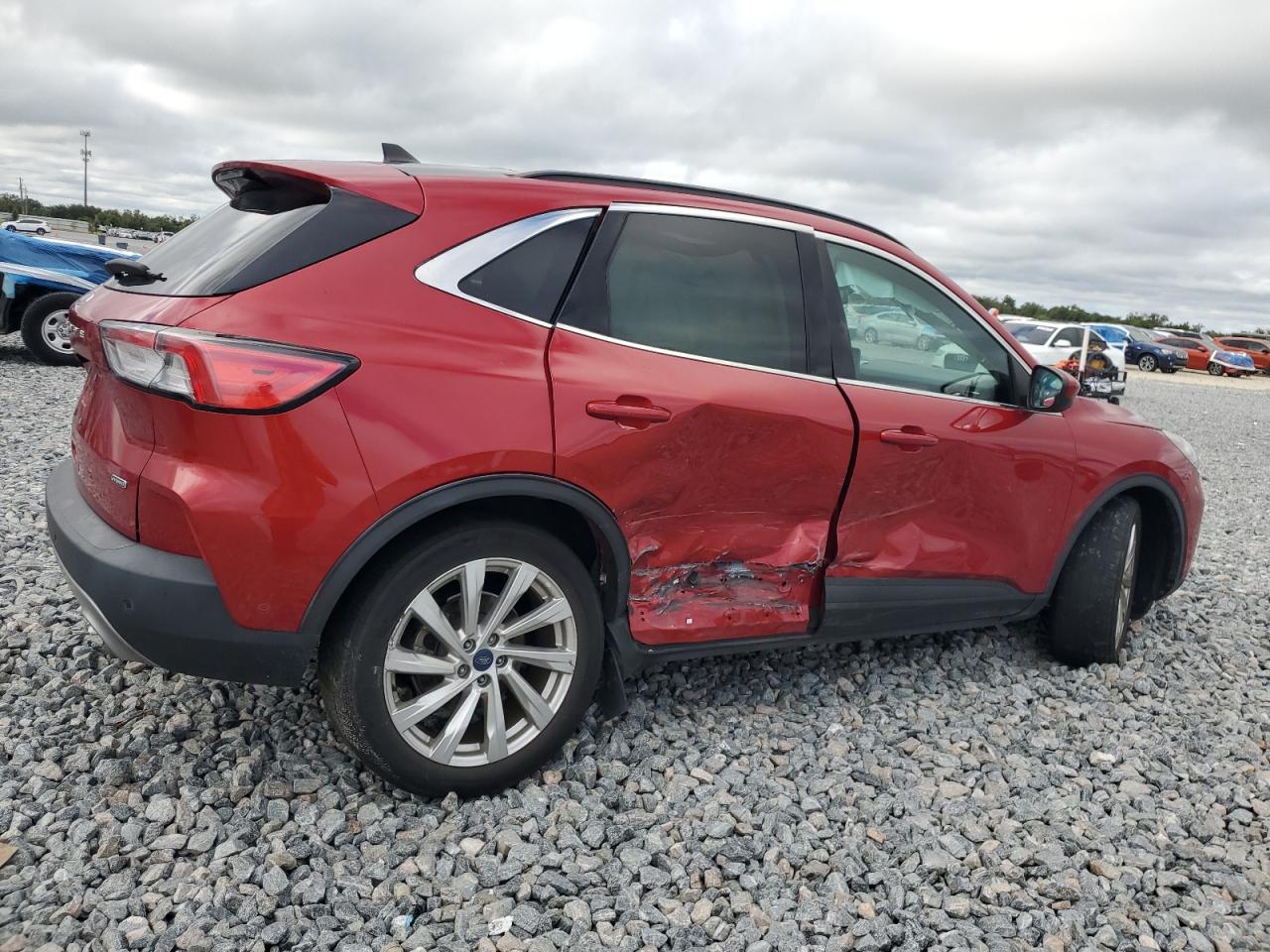 FORD ESCAPE TITANIUM