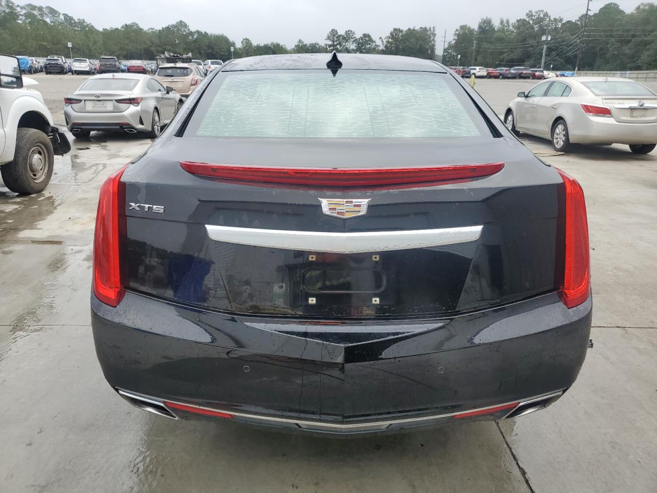 CADILLAC XTS LUXURY COLLECTION