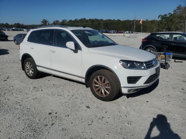 2016 VOLKSWAGEN TOUAREG SP WVGEF9BP1GD012658