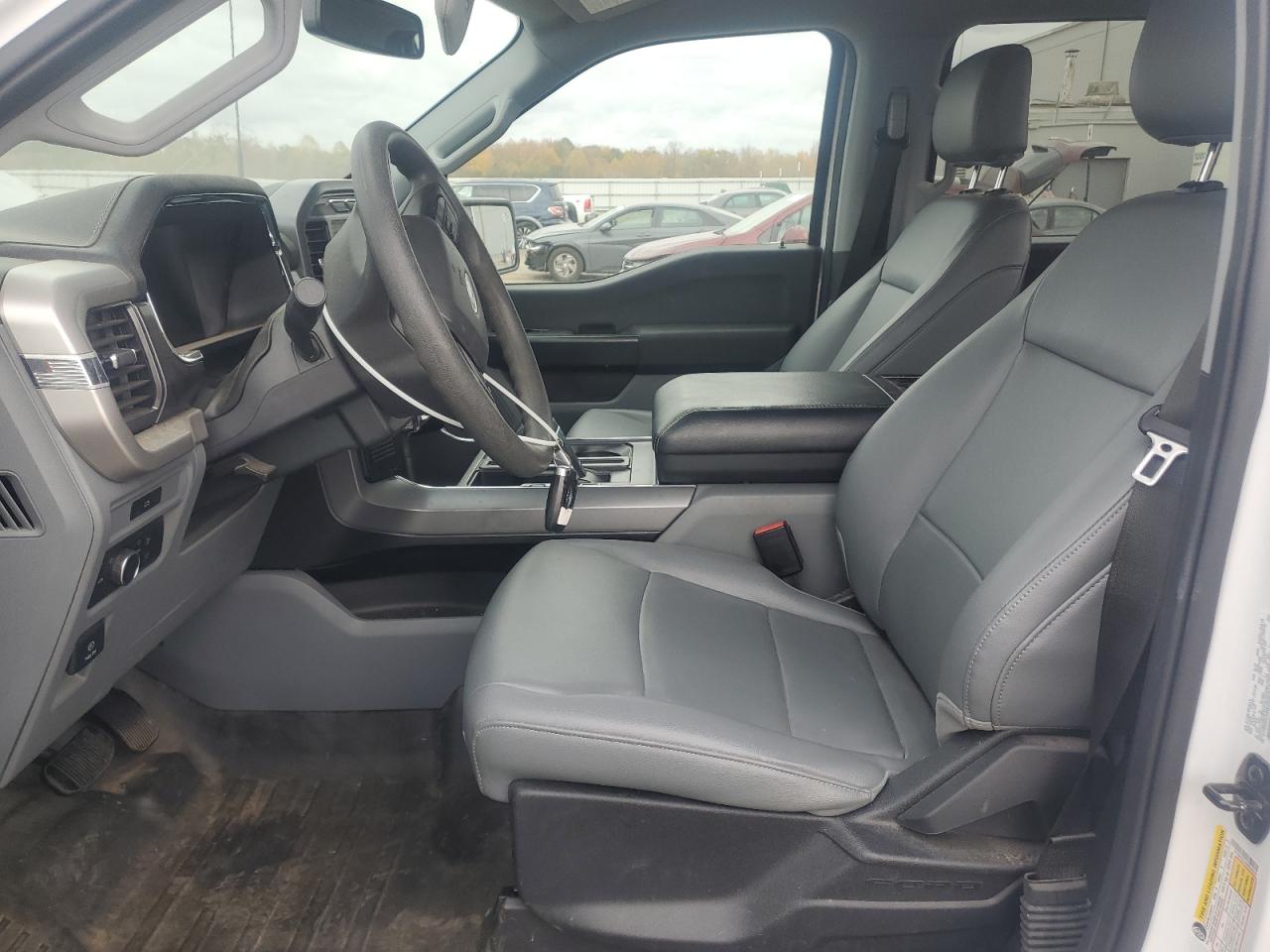 FORD F-150 LIGHTNING PRO