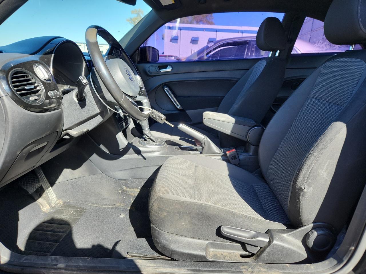 VOLKSWAGEN BEETLE 1.8T