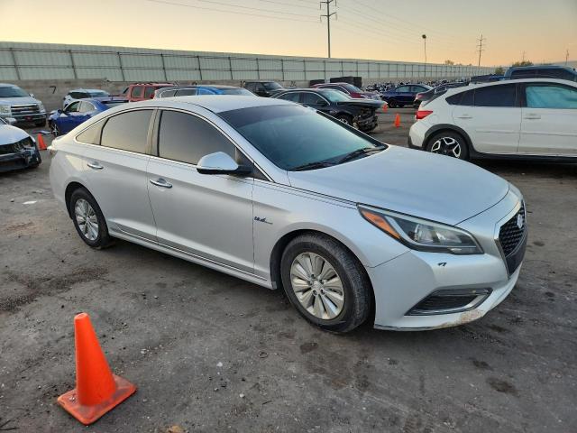 2016 HYUNDAI SONATA HYB KMHE24L15GA028002