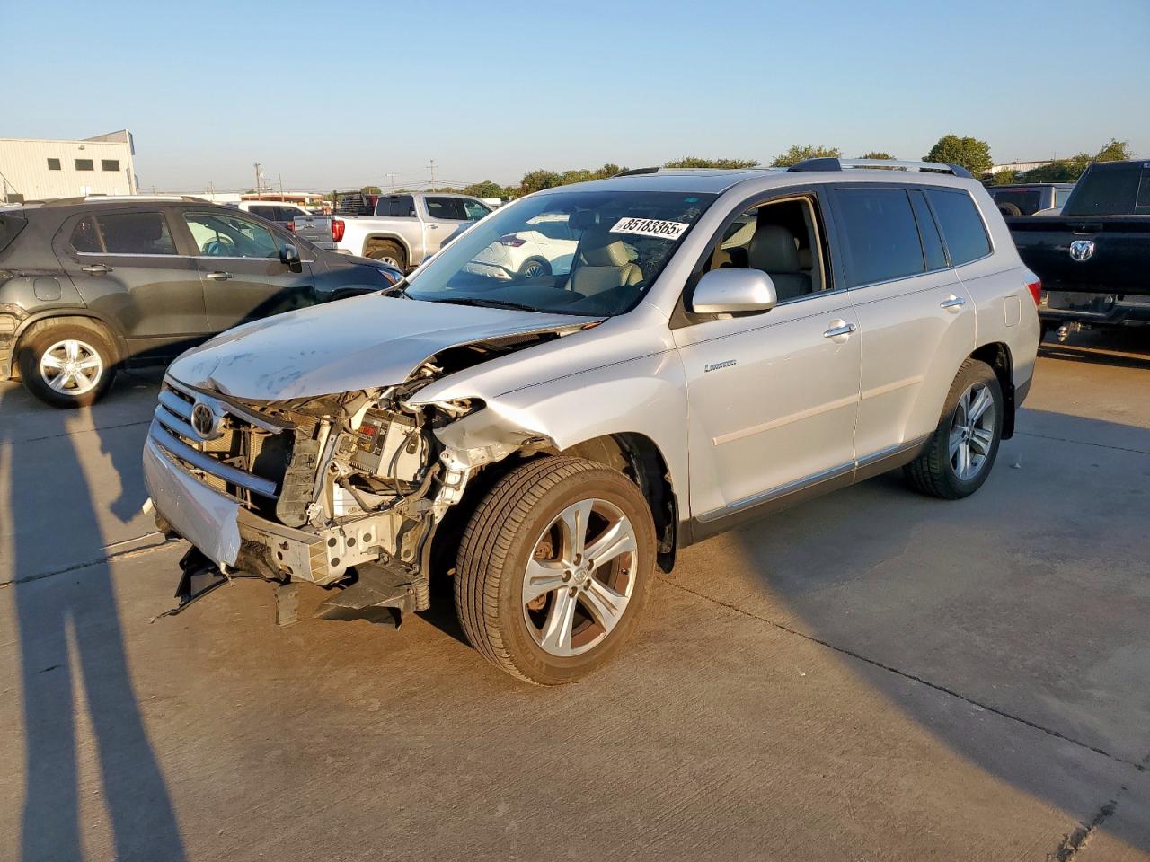 TOYOTA HIGHLANDER LIMITED