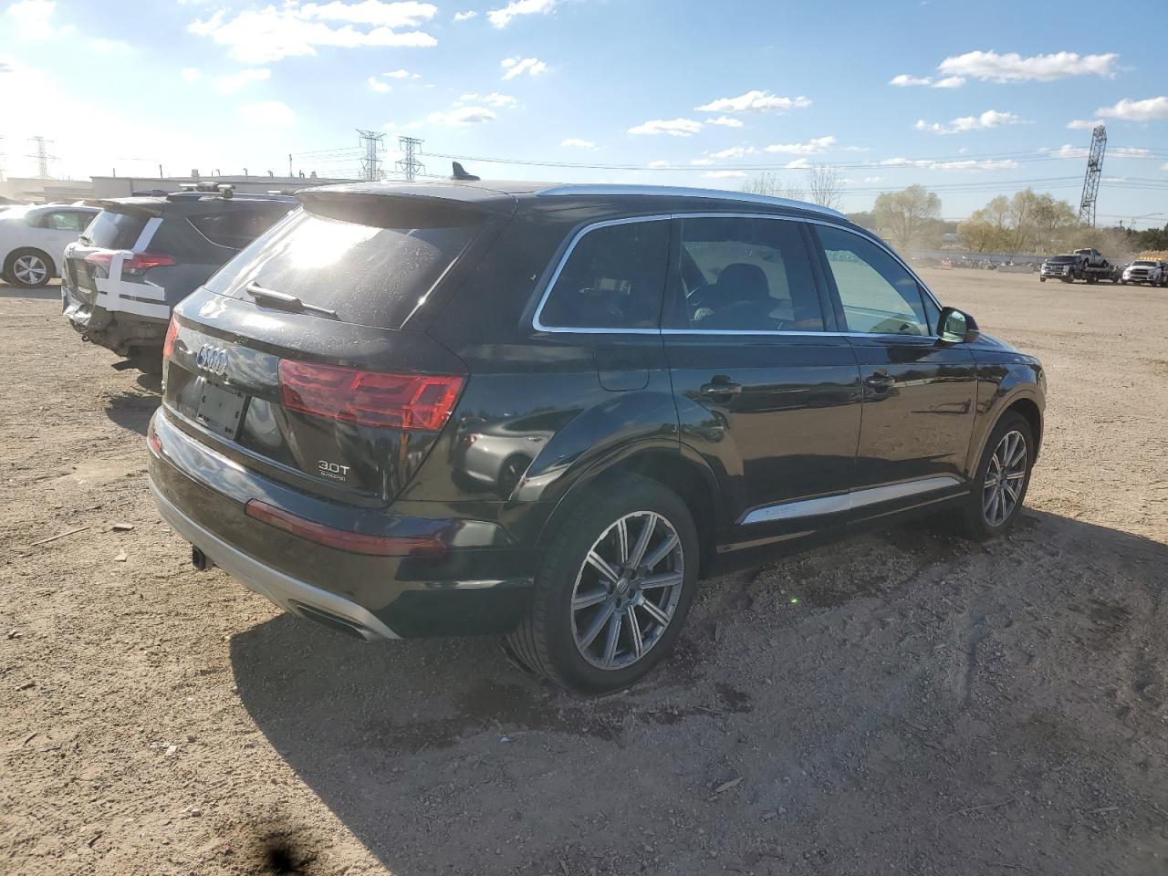 AUDI Q7 PREMIUM PLUS