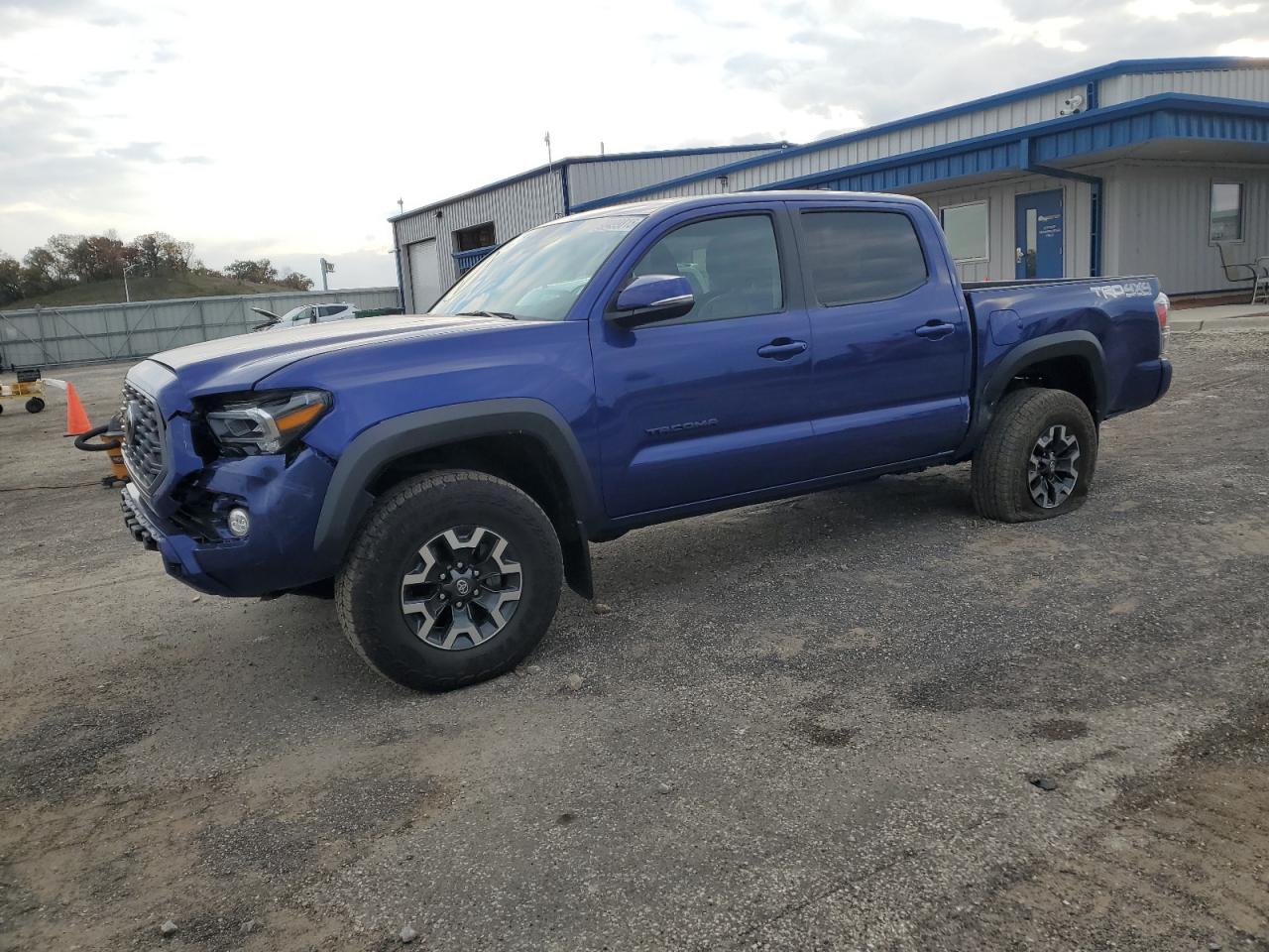 TOYOTA TACOMA DOUBLE CAB