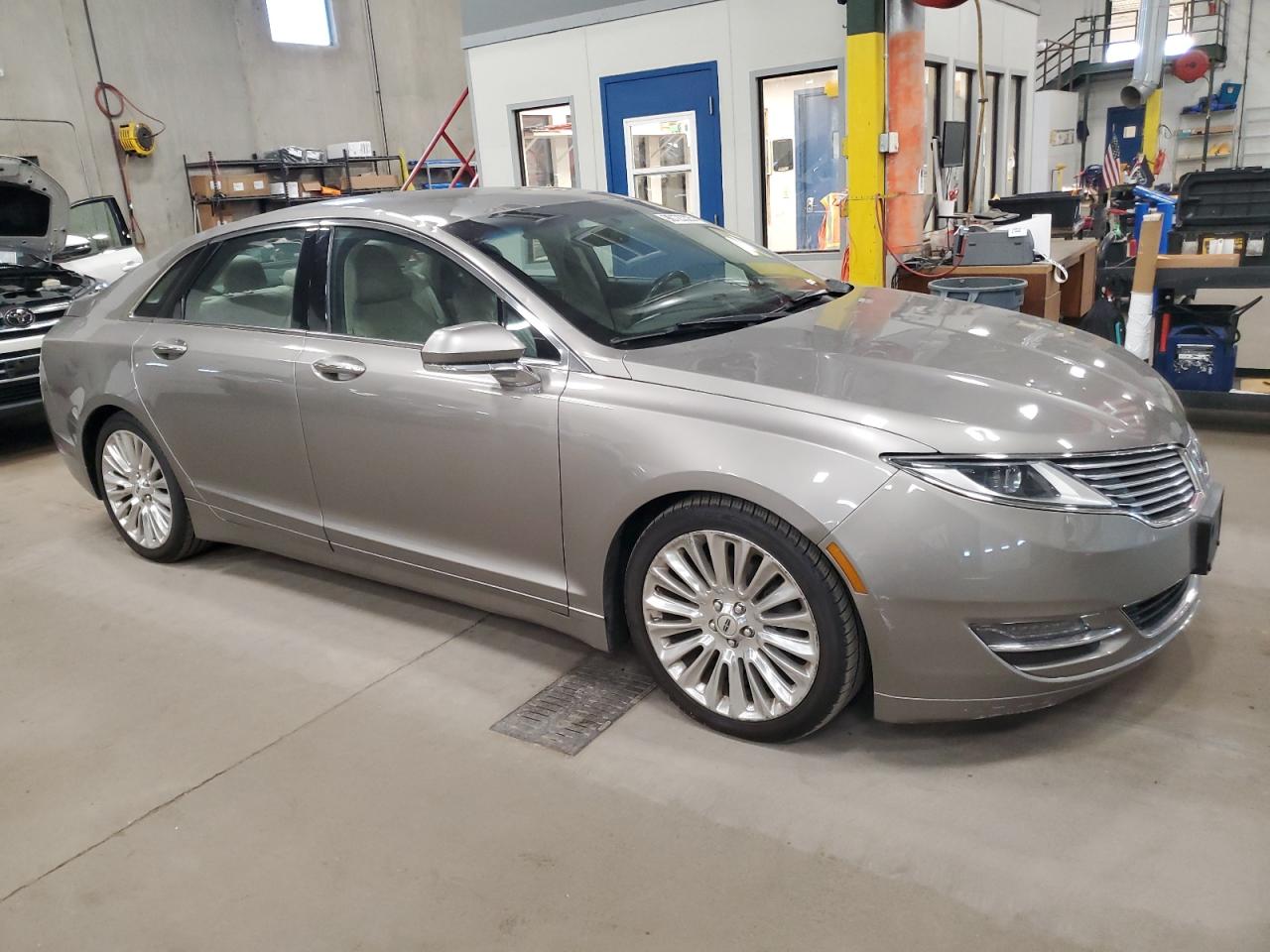 LINCOLN MKZ