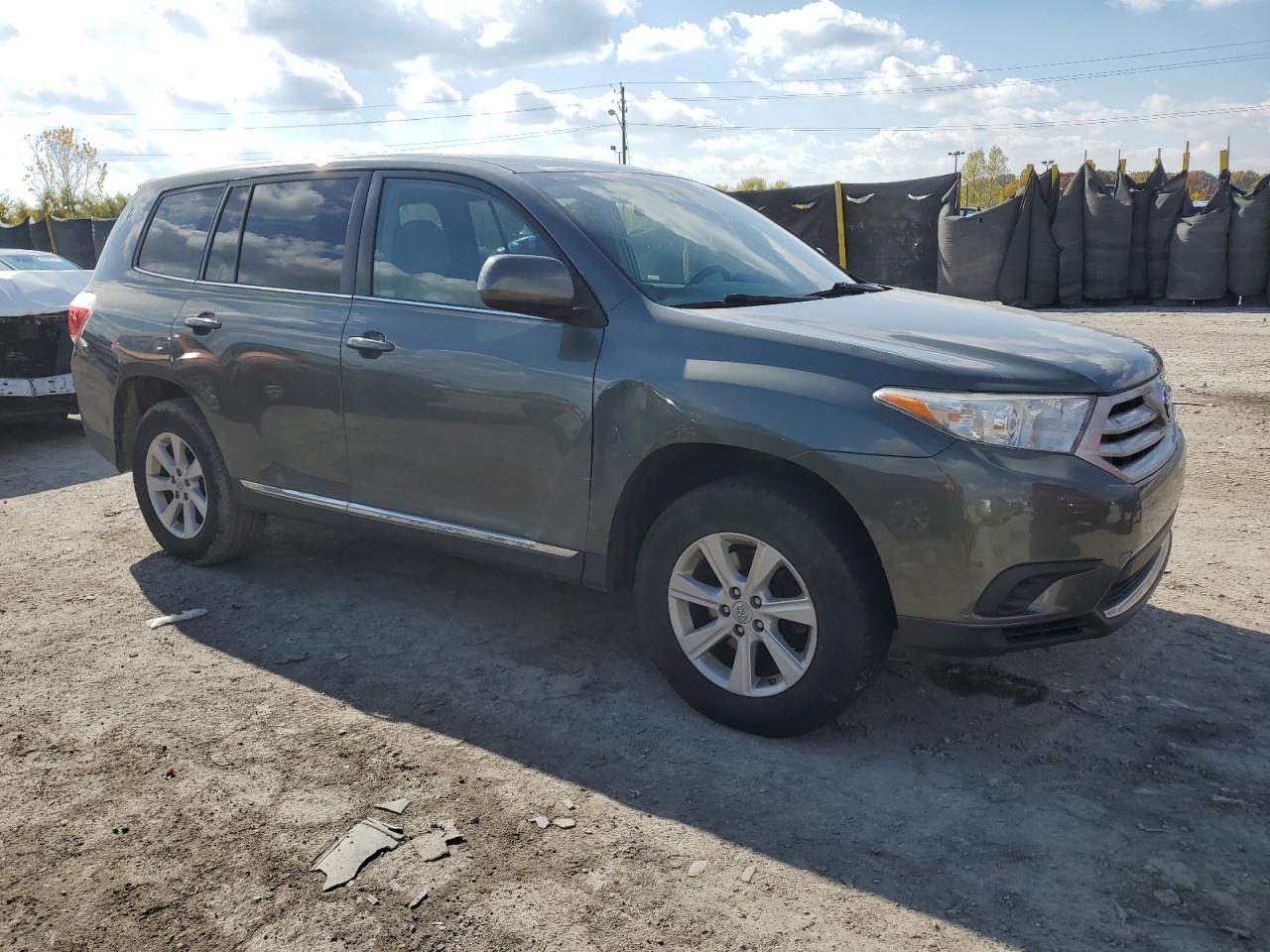 TOYOTA HIGHLANDER BASE