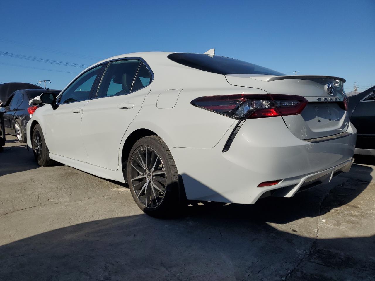 TOYOTA CAMRY SE NIGHT SHADE