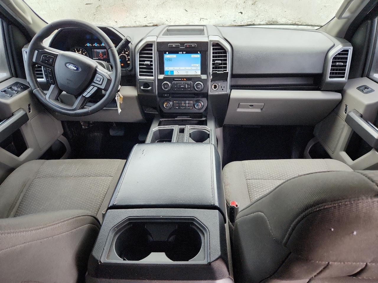 FORD F-150 SUPERCREW