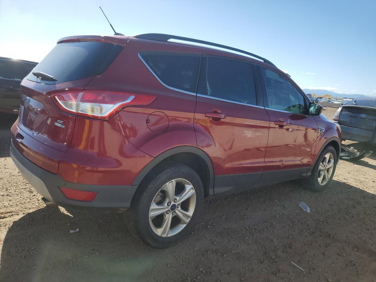 FORD ESCAPE SE