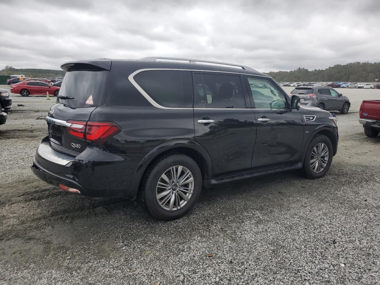 INFINITI QX80 LUXE