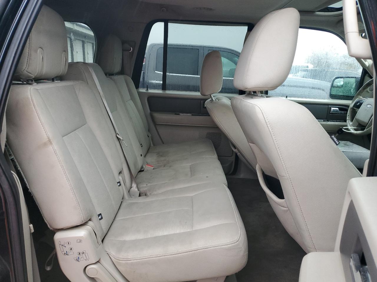 FORD EXPEDITION EL XLT