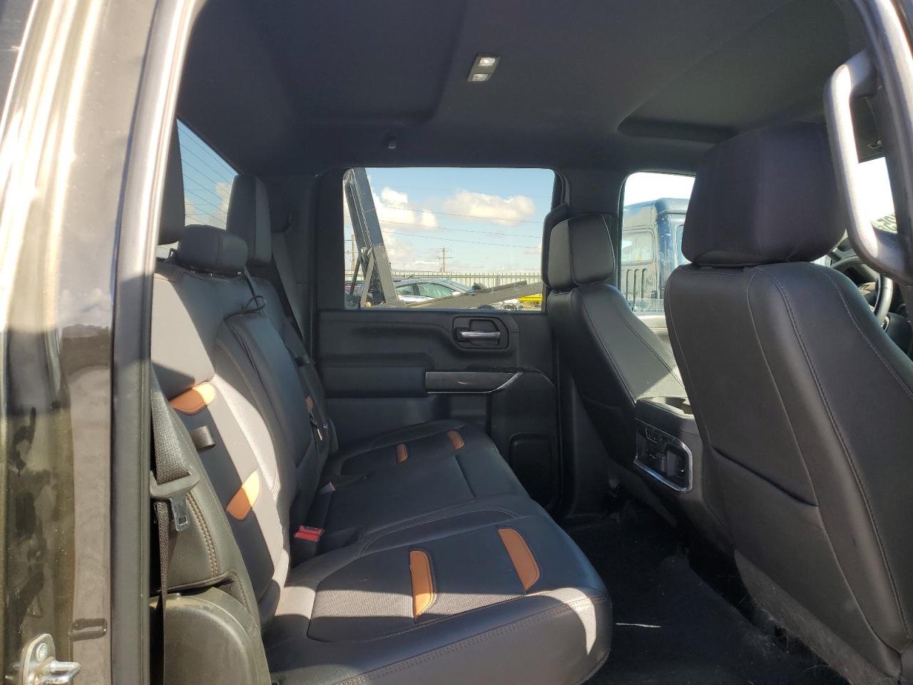 GMC SIERRA K2500 AT4