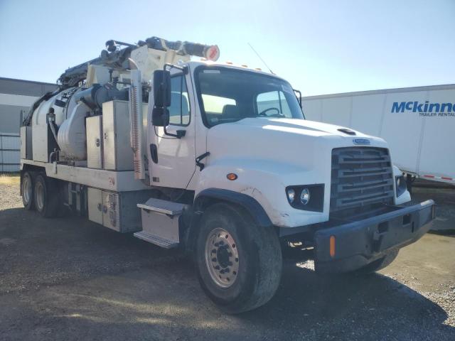 Global Auto Auctions: 2015 FRHT 114SD