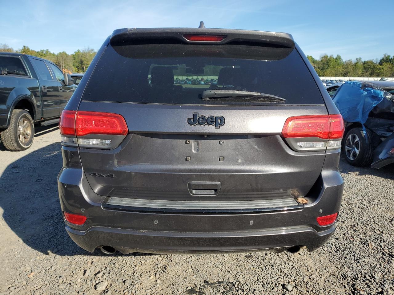JEEP GRAND CHEROKEE LAREDO