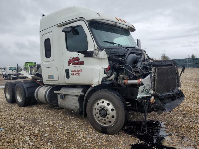 Global Auto Auctions: 2020 FREIGHTLINER CASCADIA 1