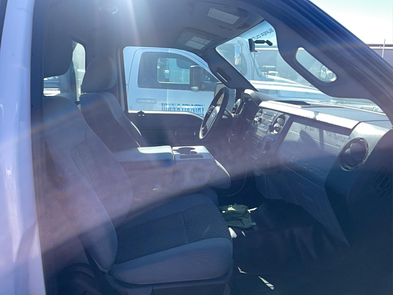 FORD F-550 SUPER DUTY