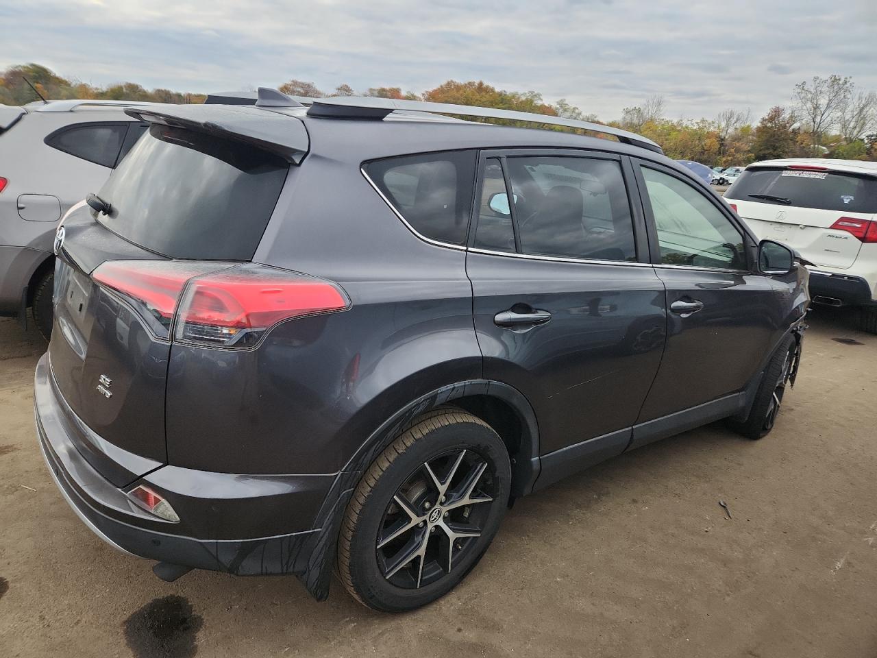 TOYOTA RAV4 SE