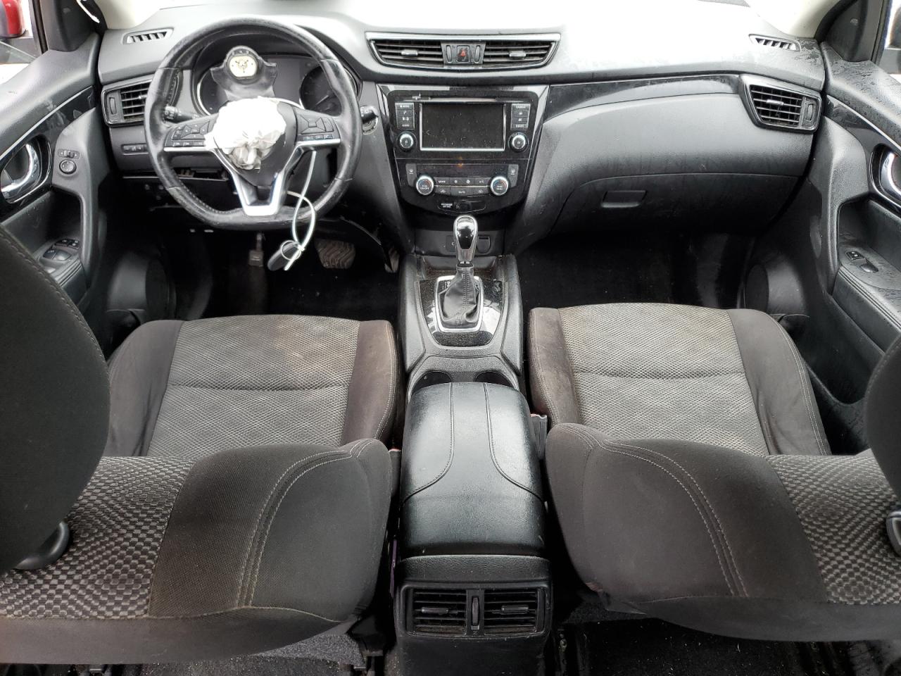 NISSAN ROGUE SPORT S