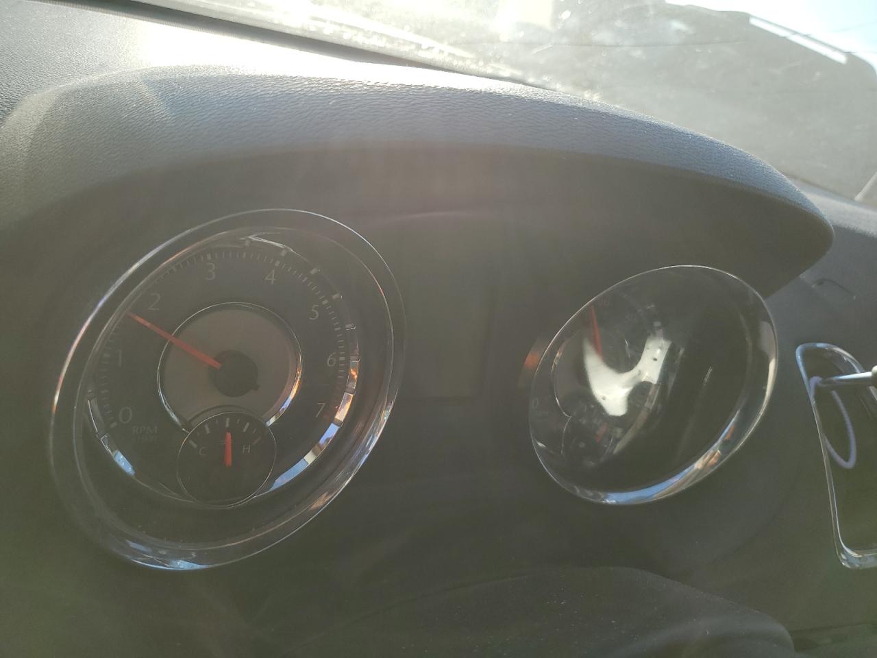 CHRYSLER TOWN & COUNTRY TOURING L