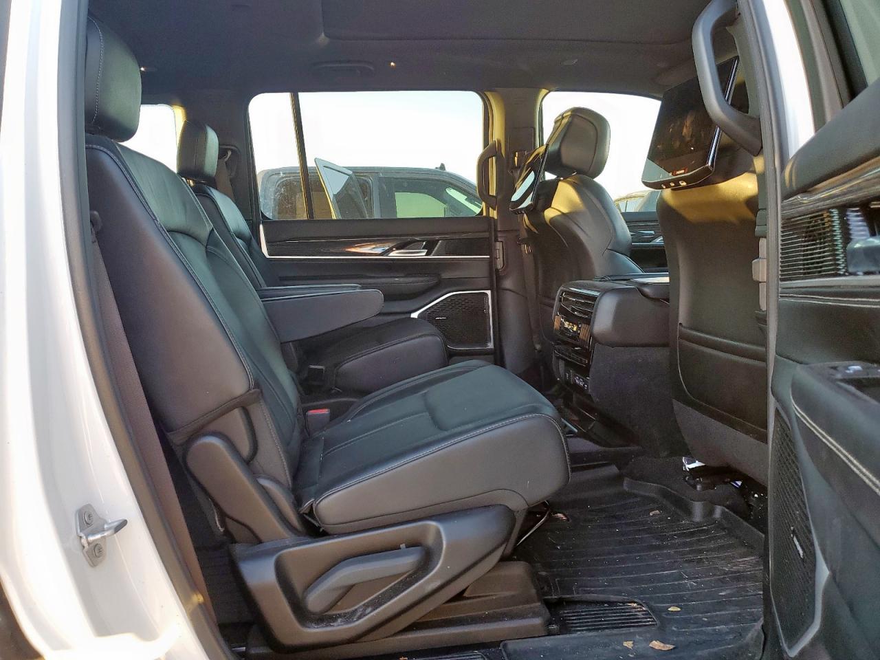 JEEP WAGONEER SERIES II