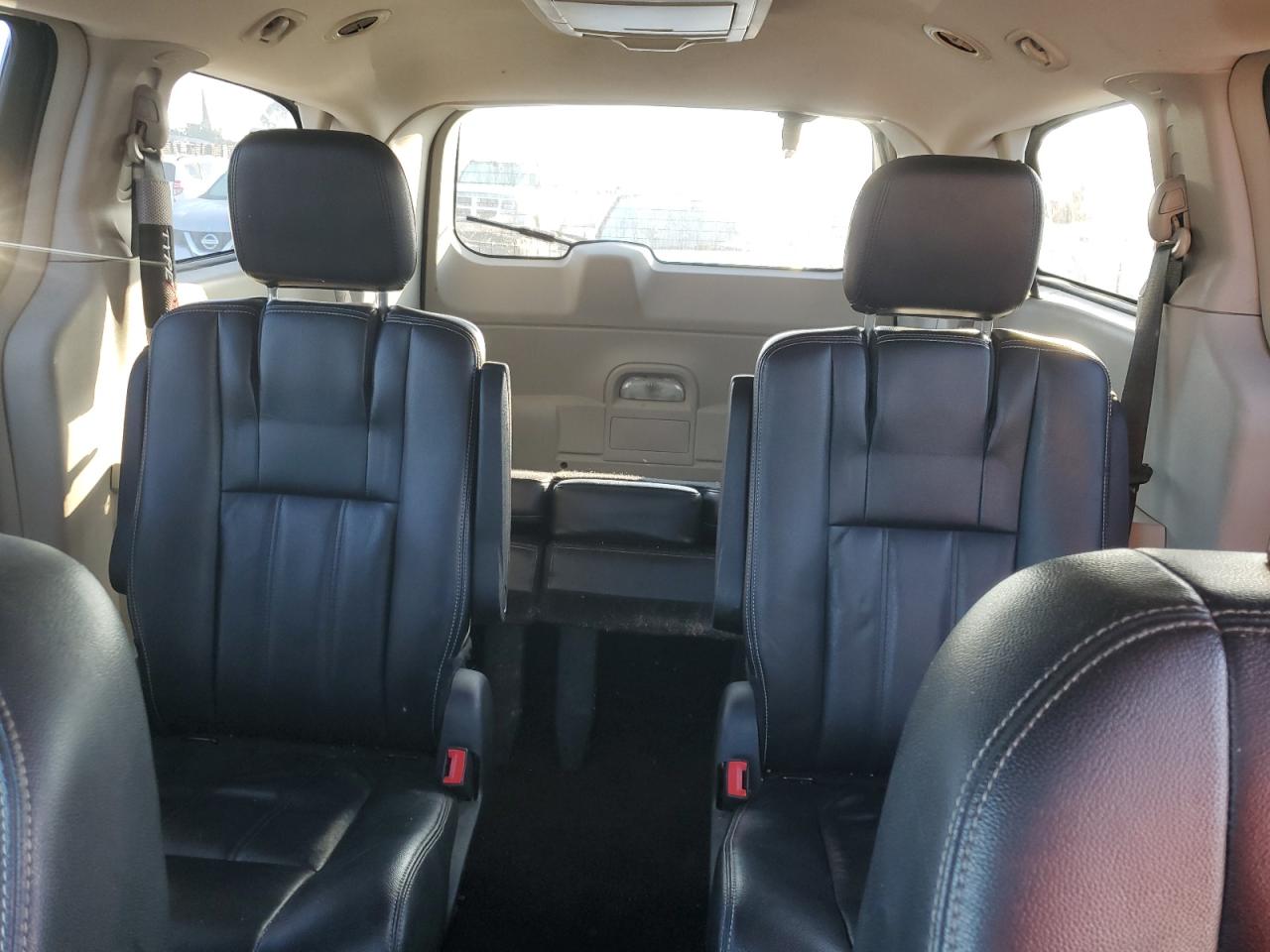 CHRYSLER TOWN & COUNTRY TOURING