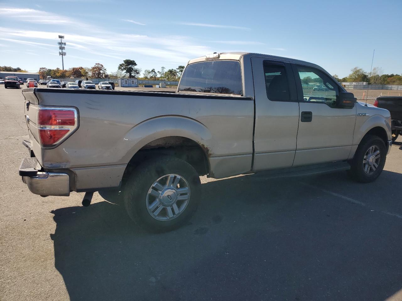 FORD F-150 SUPER CAB