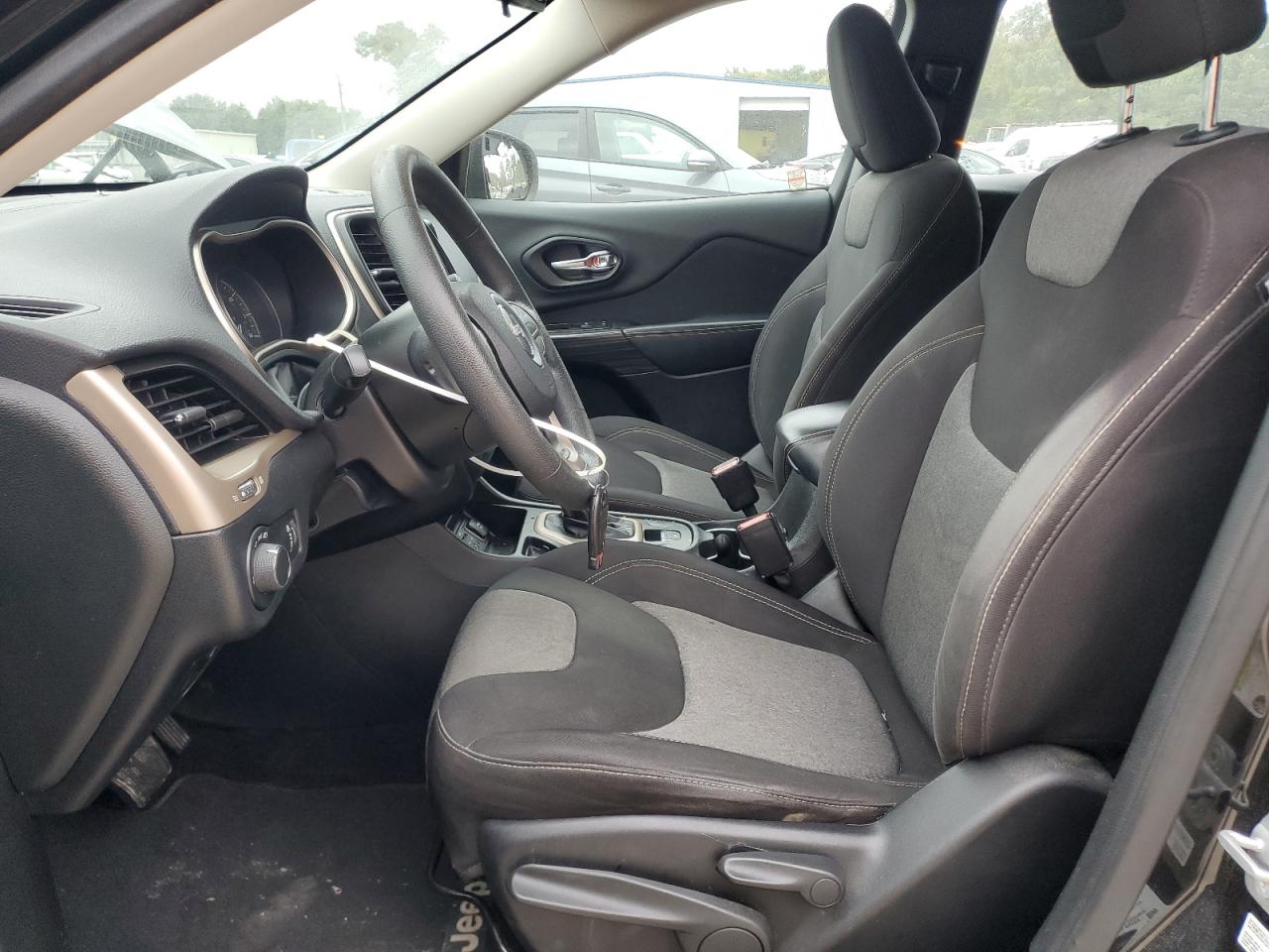 JEEP GRAND CHEROKEE SPORT