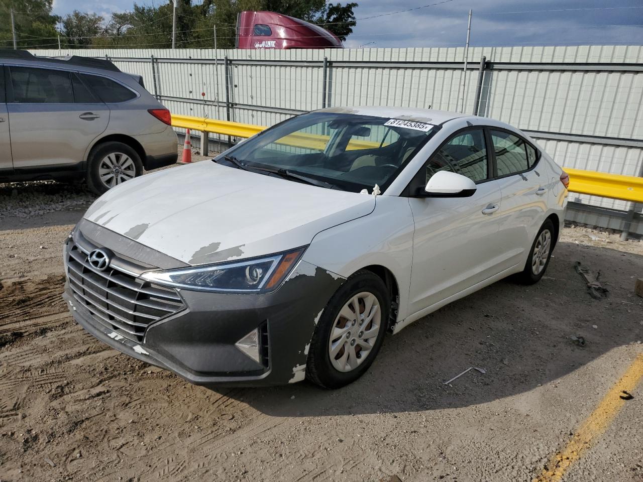 HYUNDAI ELANTRA SE