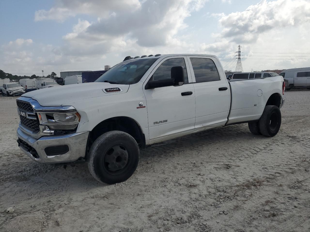 RAM 3500 TRADESMAN