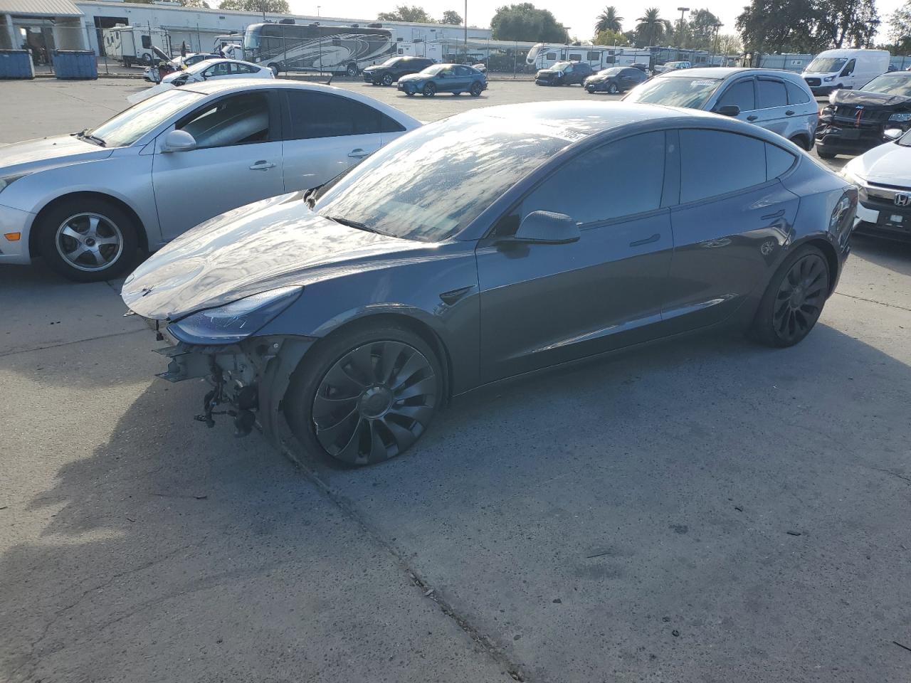 TESLA MODEL 3