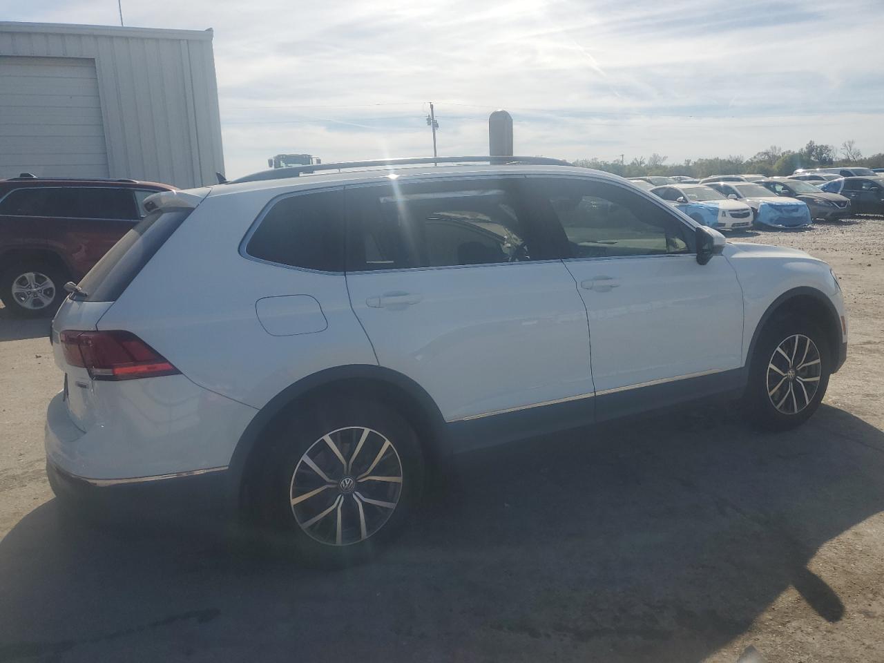 VOLKSWAGEN TIGUAN SE