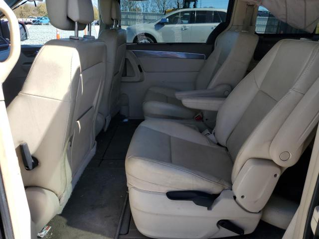 2010 VOLKSWAGEN ROUTAN SE - 2V4RW3D19AR360522