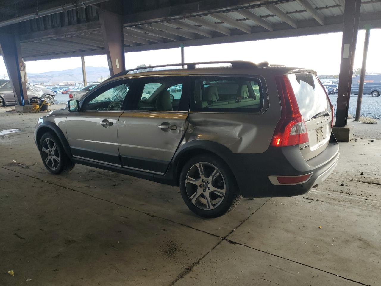 VOLVO XC70 T6