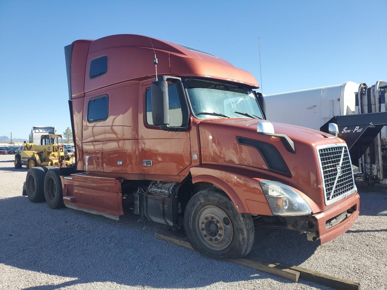 Lot #3284604361 2018 VOLVO VNL